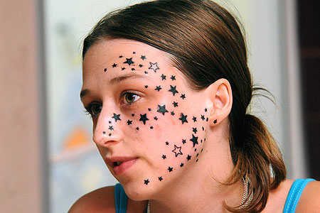  claims that she requested a tattoo of exactly 56 stars on her face and 