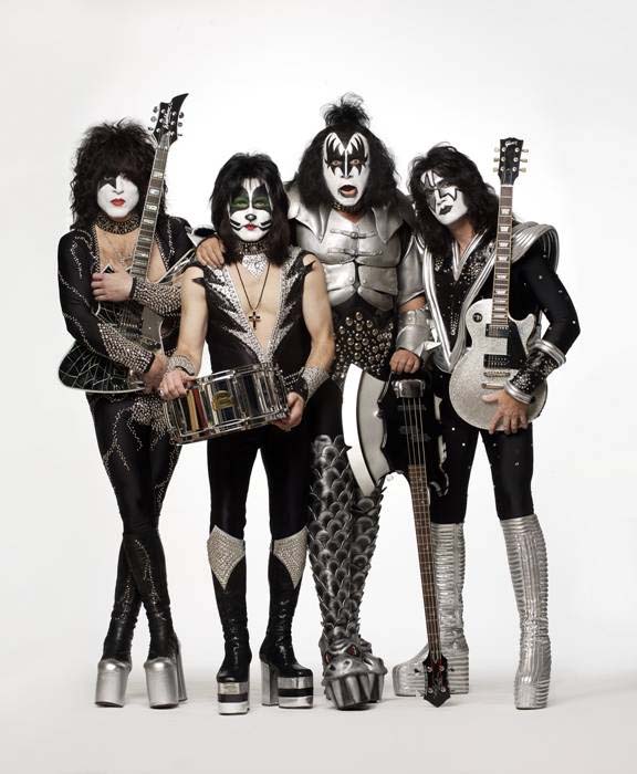the band kiss statue